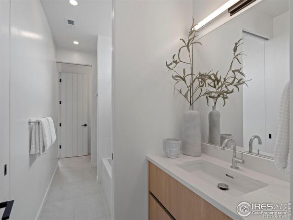 735 S Elizabeth Street, Denver CO 80209