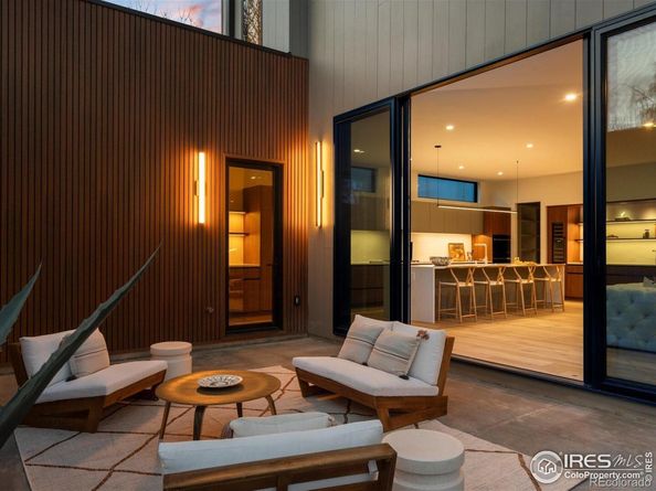 735 S Elizabeth Street, Denver CO 80209