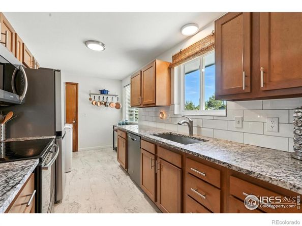 16 Merideth Lane, Longmont CO 80501