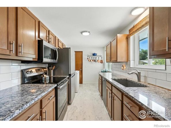 16 Merideth Lane, Longmont CO 80501