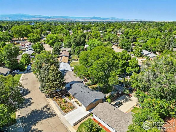 16 Merideth Lane, Longmont CO 80501