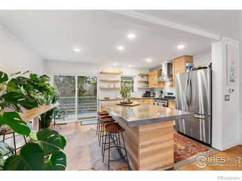 5411 White Place
