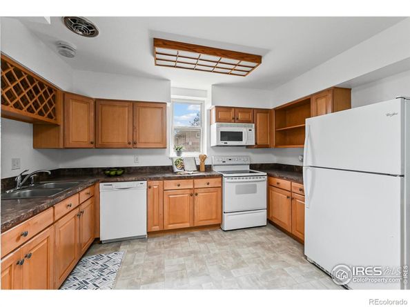 1802 Simms Street, Lakewood CO 80215