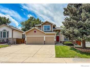 9702 Carr Circle