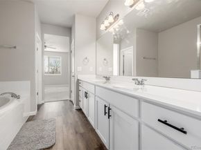 Undisclosed Address #3078781, Aurora CO 80015