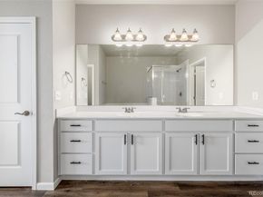 Undisclosed Address #3078781, Aurora CO 80015