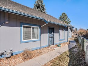 2490 S Worchester Court E, Aurora CO 80014
