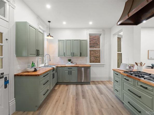 2318 Arapahoe Street, Denver CO 80205
