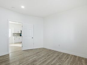 8825 D Street, Oakland CA 94621