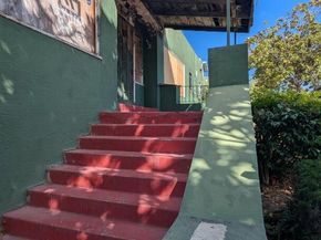 4851 Walnut Street, Oakland CA 94619