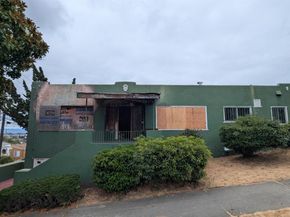 4851 Walnut Street, Oakland CA 94619