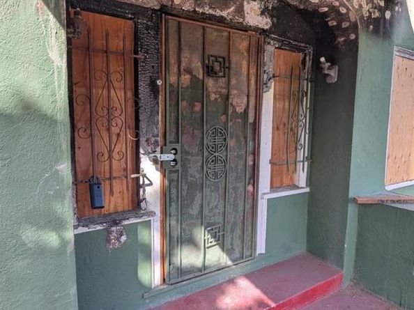 4851 Walnut Street, Oakland CA 94619