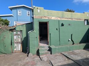 4851 Walnut Street, Oakland CA 94619