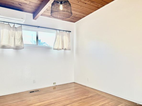 924 E Meadow Avenue, Pinole CA 94564