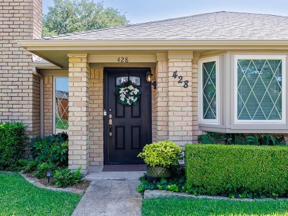 428 Tall Oaks Lane, Outside California CA 75081
