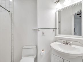 8125 Earl Street, Oakland CA 94605
