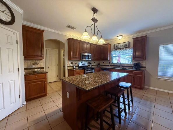 1207 Calistoga DR, Leander TX 78641