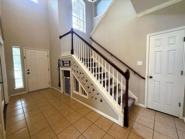 1207 Calistoga DR, Leander TX 78641