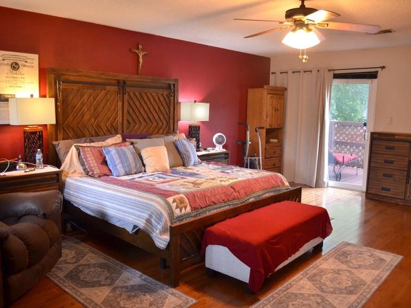 907 Pepperell CT, Austin TX 78753