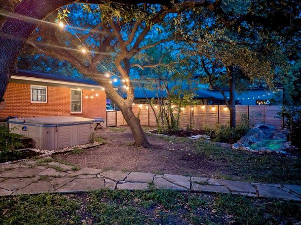 7610 Gault ST, Austin TX 78757