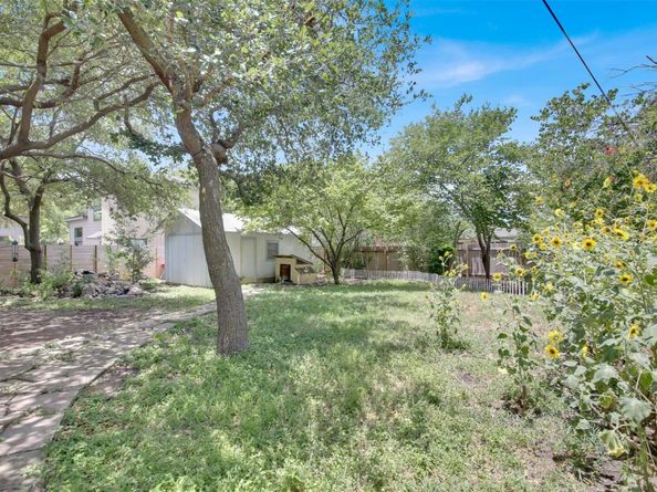 7610 Gault ST, Austin TX 78757