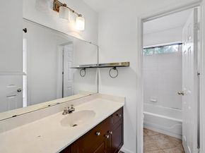 13401 Lamplight Village Ave, Austin TX 78727