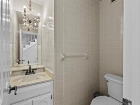 10916 B Crown Colony DR 3, Austin TX 78747