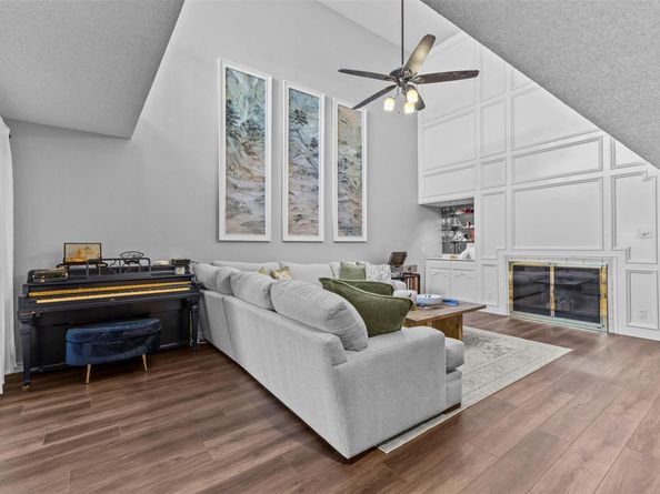 10916 B Crown Colony DR 3, Austin TX 78747
