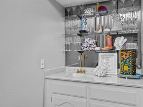 10916 B Crown Colony DR 3, Austin TX 78747