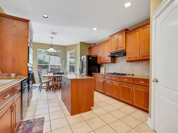 6405 Gouldville CT, Austin TX 78739