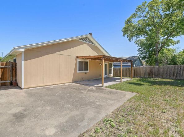 11611 Prairie Hen LN, Austin TX 78758