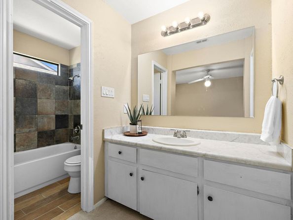 11611 Prairie Hen LN, Austin TX 78758