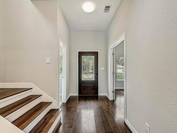 305 Augusta Cv, Point Venture TX 78645