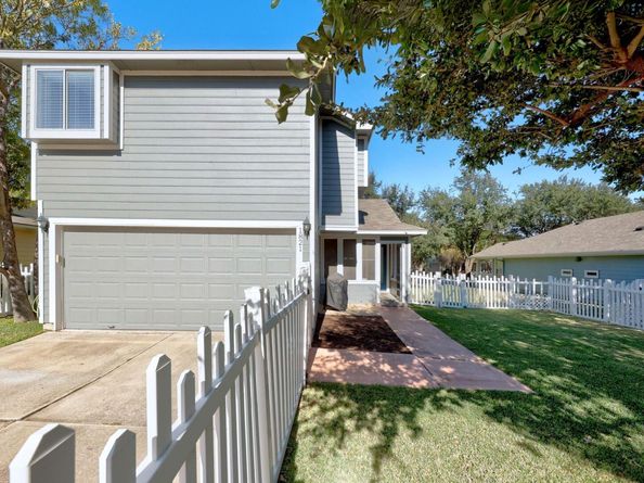 1821 Logan DR, Round Rock TX 78664