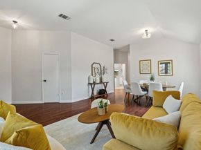 8207 Nairn DR, Austin TX 78749
