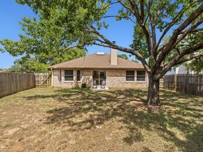 8207 Nairn DR, Austin TX 78749