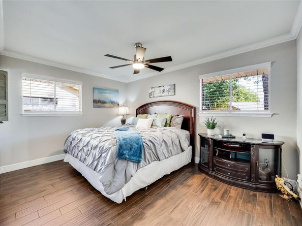 10103 Oak Hollow CIR, Austin TX 78758