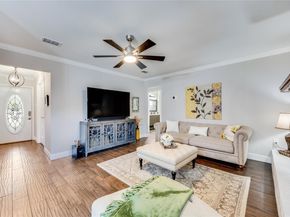 10103 Oak Hollow CIR, Austin TX 78758