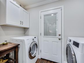 10103 Oak Hollow CIR, Austin TX 78758