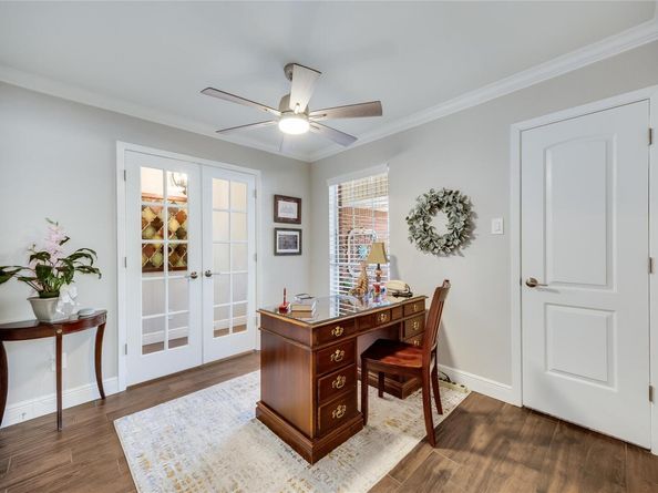 10103 Oak Hollow CIR, Austin TX 78758