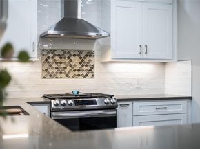 10103 Oak Hollow CIR, Austin TX 78758