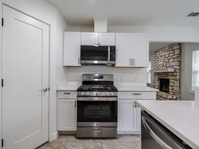 16405 Edgemere DR, Pflugerville TX 78660