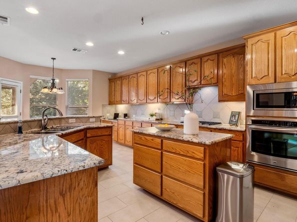 2919 Cashell Wood DR, Cedar Park TX 78613