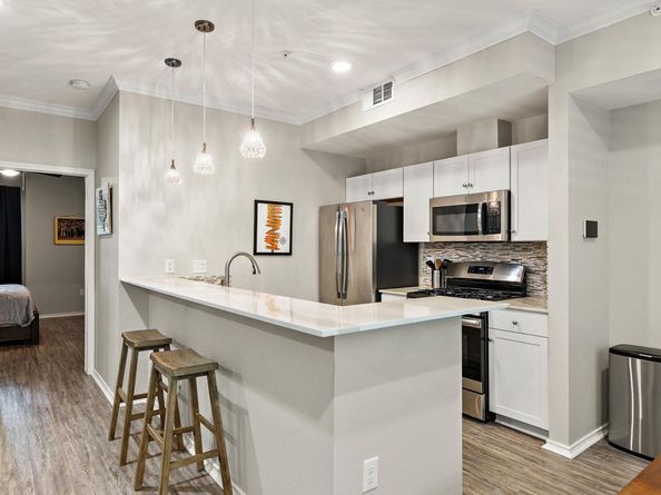 3839 Dry Creek DR 106, Austin TX 78731