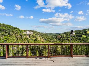 1302 Circle Ridge DR, West Lake Hills TX 78746