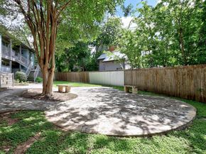 3204 Menchaca RD 704, Austin TX 78704