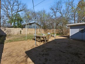 1400 Westmoor DR, Austin TX 78723