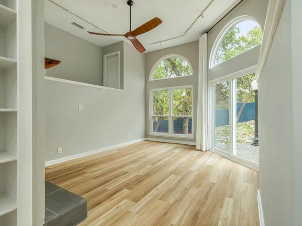 304 Palos Verdes DR, Lakeway TX 78734