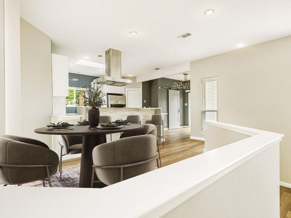 304 Palos Verdes DR, Lakeway TX 78734