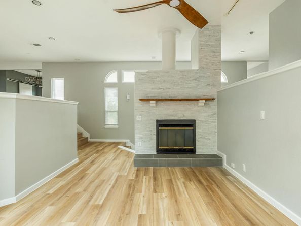 304 Palos Verdes DR, Lakeway TX 78734